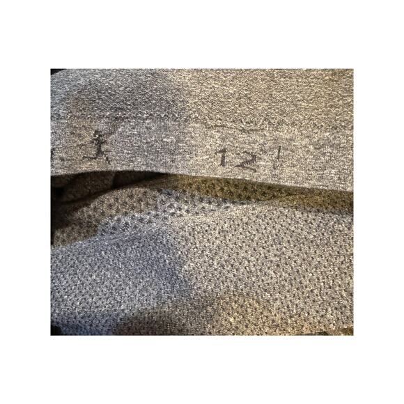 Lululemon Gray Run Swiftly Tech Shirt Long Sleeve Crewneck Thumbhole Top 12 - Picture 9 of 9